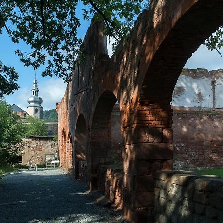 Zamek Sarny - Schloss Scharfeneck Kłodzko Exterior foto